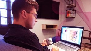 Dataminer: como são feitos os estudos e relatórios de mercado