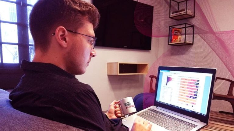 Dataminer: como são feitos os estudos e relatórios de mercado