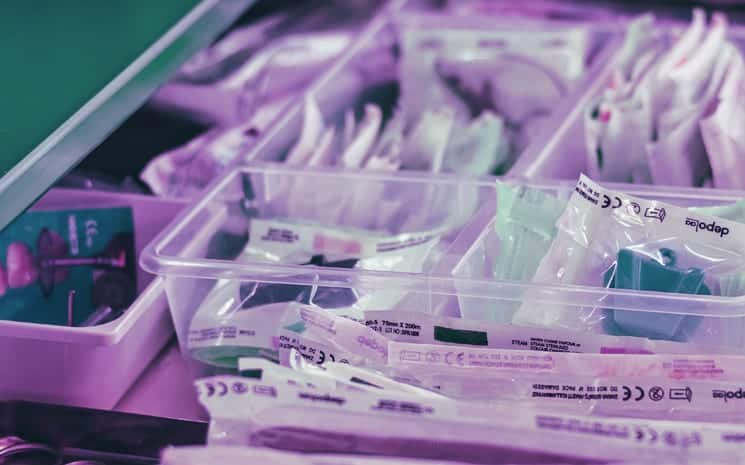 Healthtech Suprevida doa seringas para o Hospital das Clínicas em parceria com Medical Fair Brasil