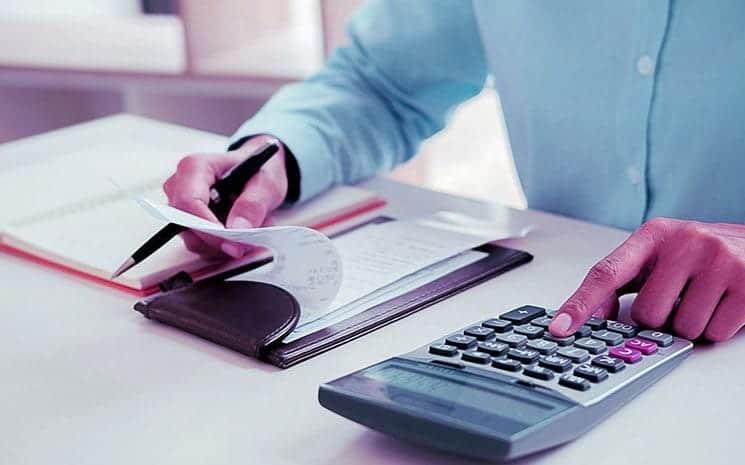 Atenção PJ! Pagar tarifas bancárias hoje é uma opção