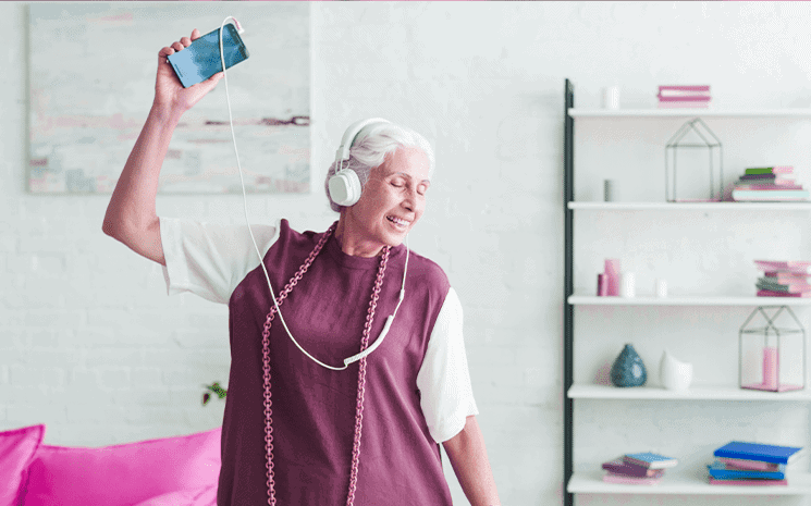 Por que as healthtechs estão de olho na população 60+?