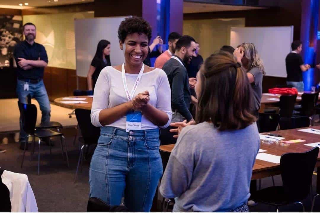 Transição para carreira de inovação: a trajetória de Cleo Sousa, da Leap