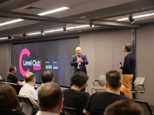 5 lições que aprendemos no C-level Club: AI Strategy