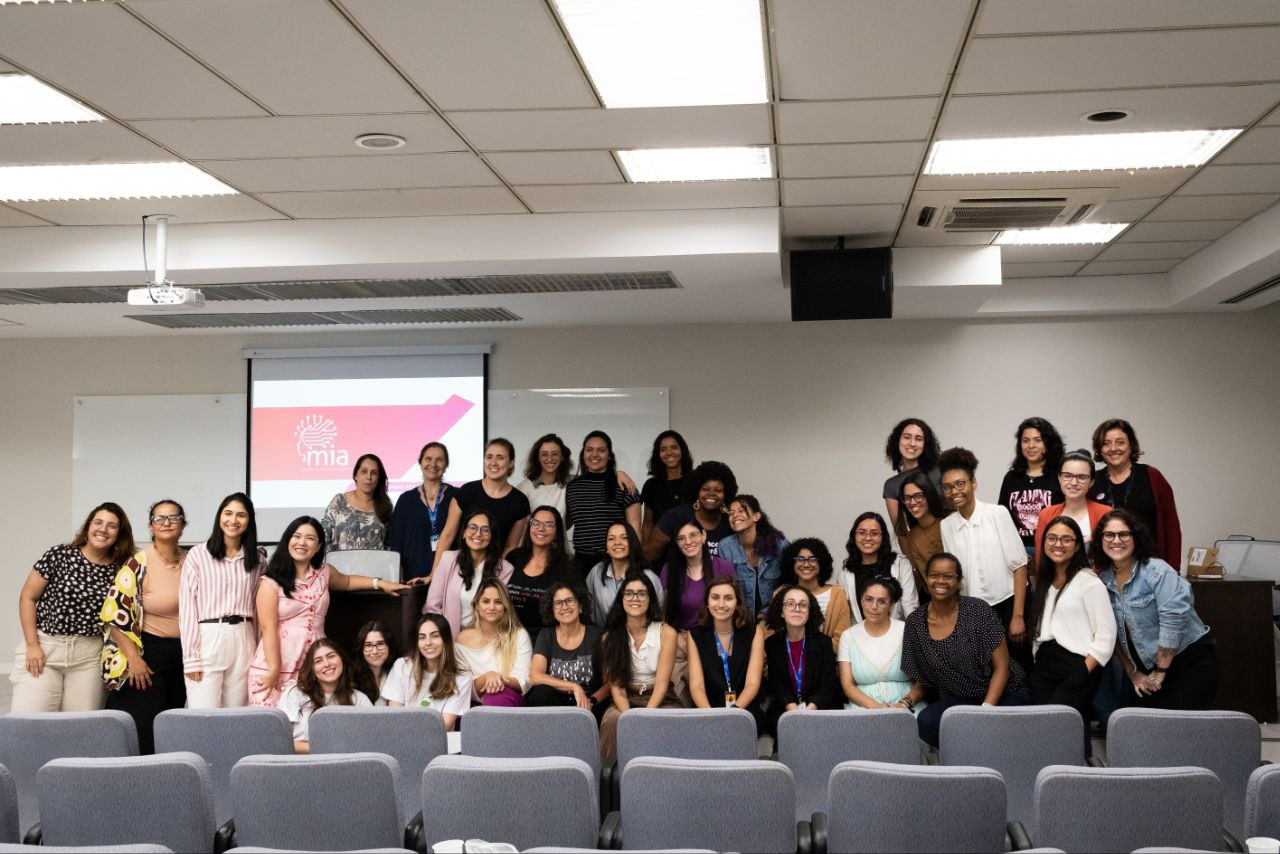 Mulheres em IA: como ampliar a diversidade no setor tecnológico